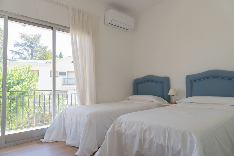 Habitación doble con salida al jardín
